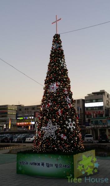 십자가 장식 레드·골드 트리